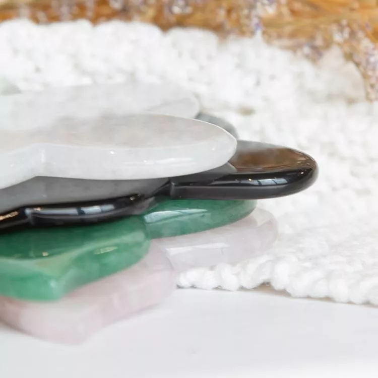 Napa Set Jade Roller Gua Sha Dadi Perawatan Kulit Penting kanggo Saben uwong