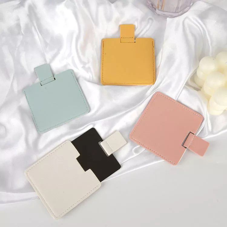 Cermin Saku Ukuran Kertu Kredit